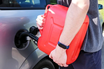 Fuel delivery service for a driver who ran out of gas in the OKC metro area